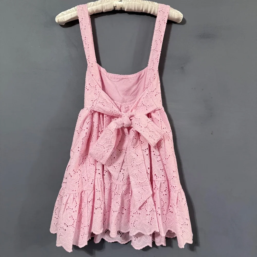 NWT That's So Fetch Lyndal Pink Eyelet Lace Tiered Mini BabyDress Dress 4 Small - Picture 2 of 8